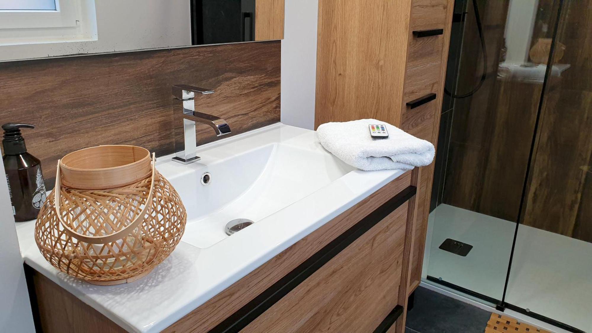 Gary Suite - Studio Cosy, Spa Et Jardin Privatif A 4 Min De Cambrai Awoingt Esterno foto
