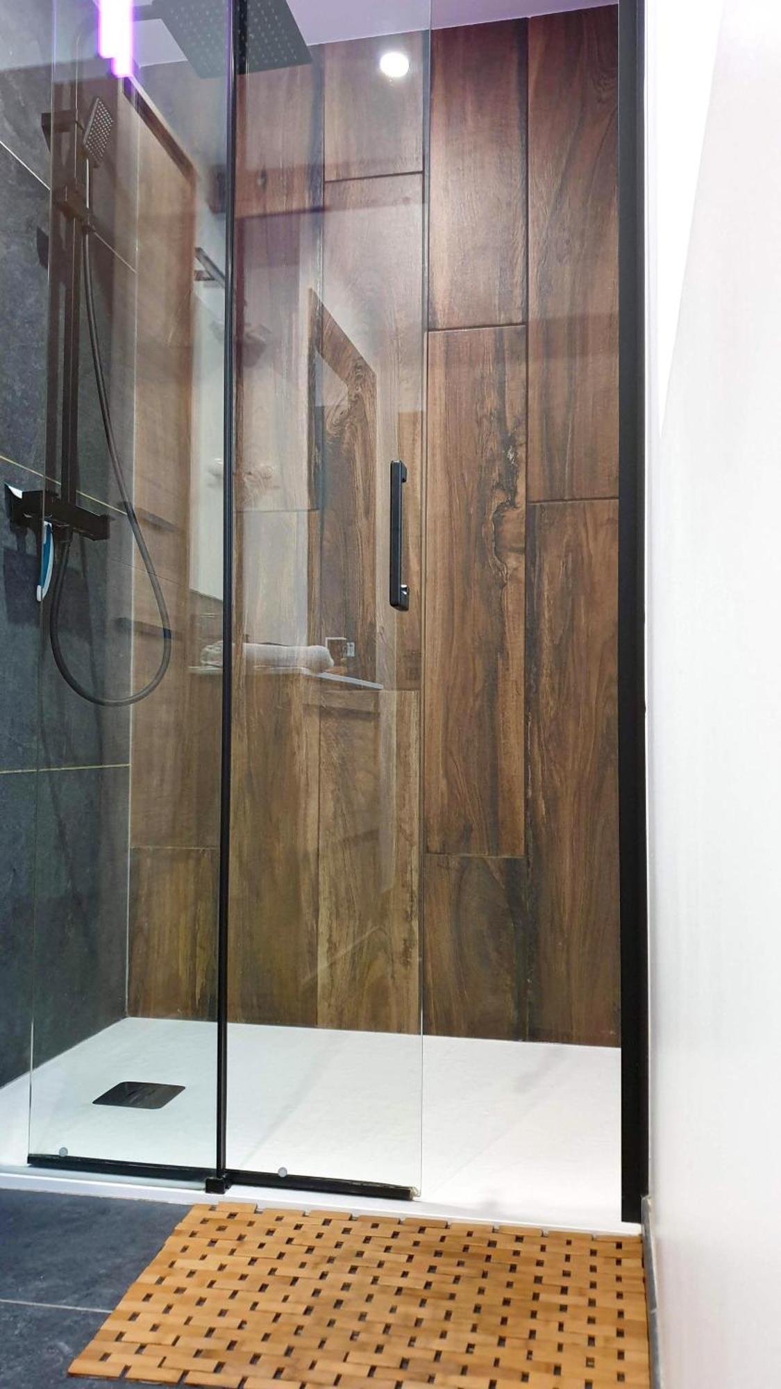 Gary Suite - Studio Cosy, Spa Et Jardin Privatif A 4 Min De Cambrai Awoingt Esterno foto